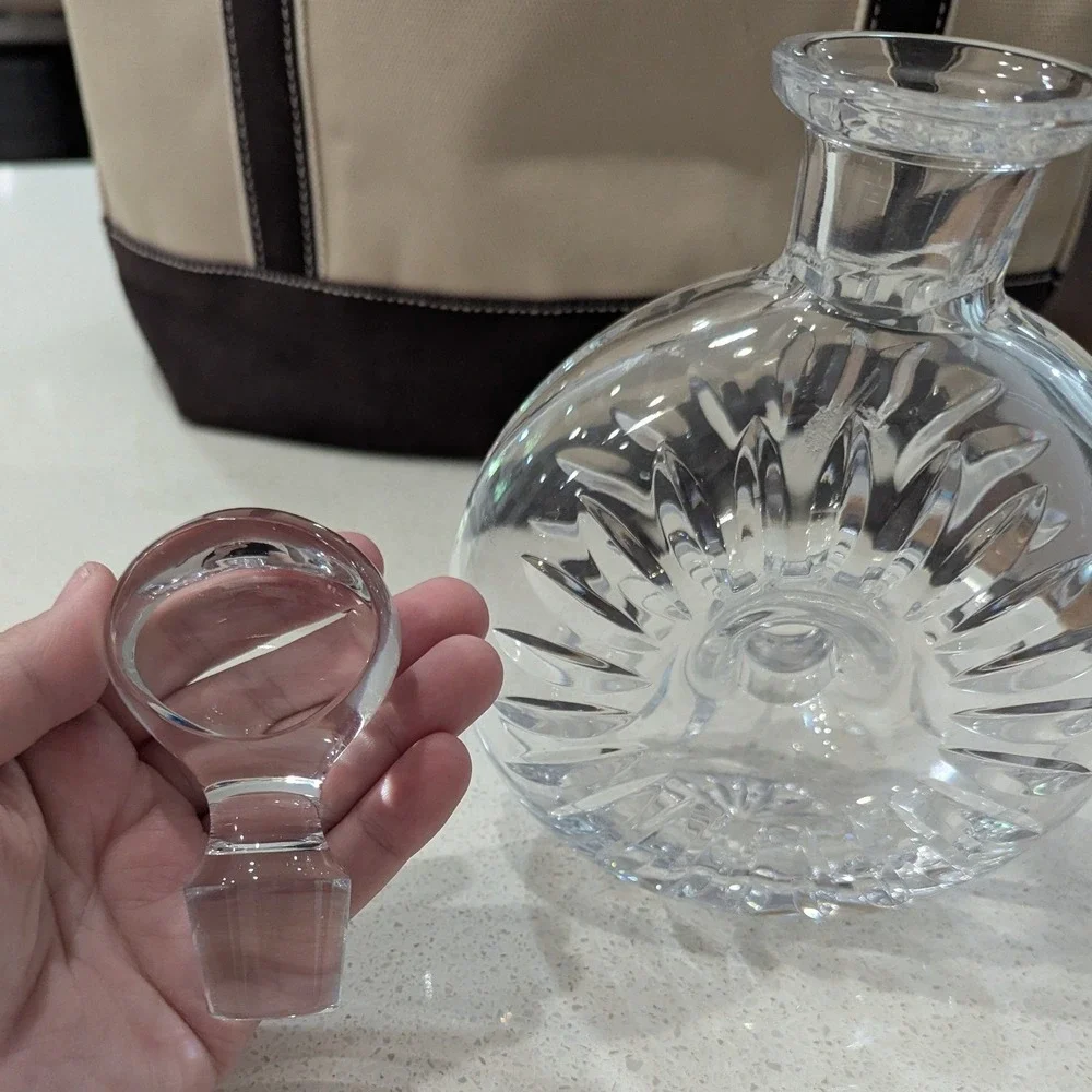 Atlantis Decanter Clear Crystal Sunburst Donut Shape with Stopper